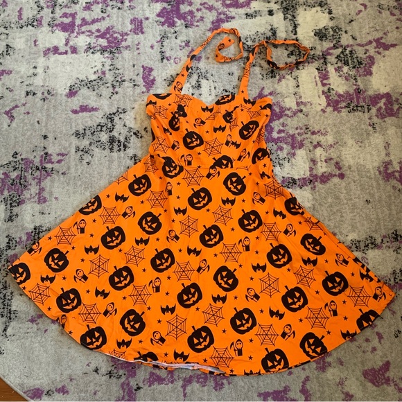 Topdress Dresses & Skirts - Topdress 2XL retro corset halter Halloween dress!